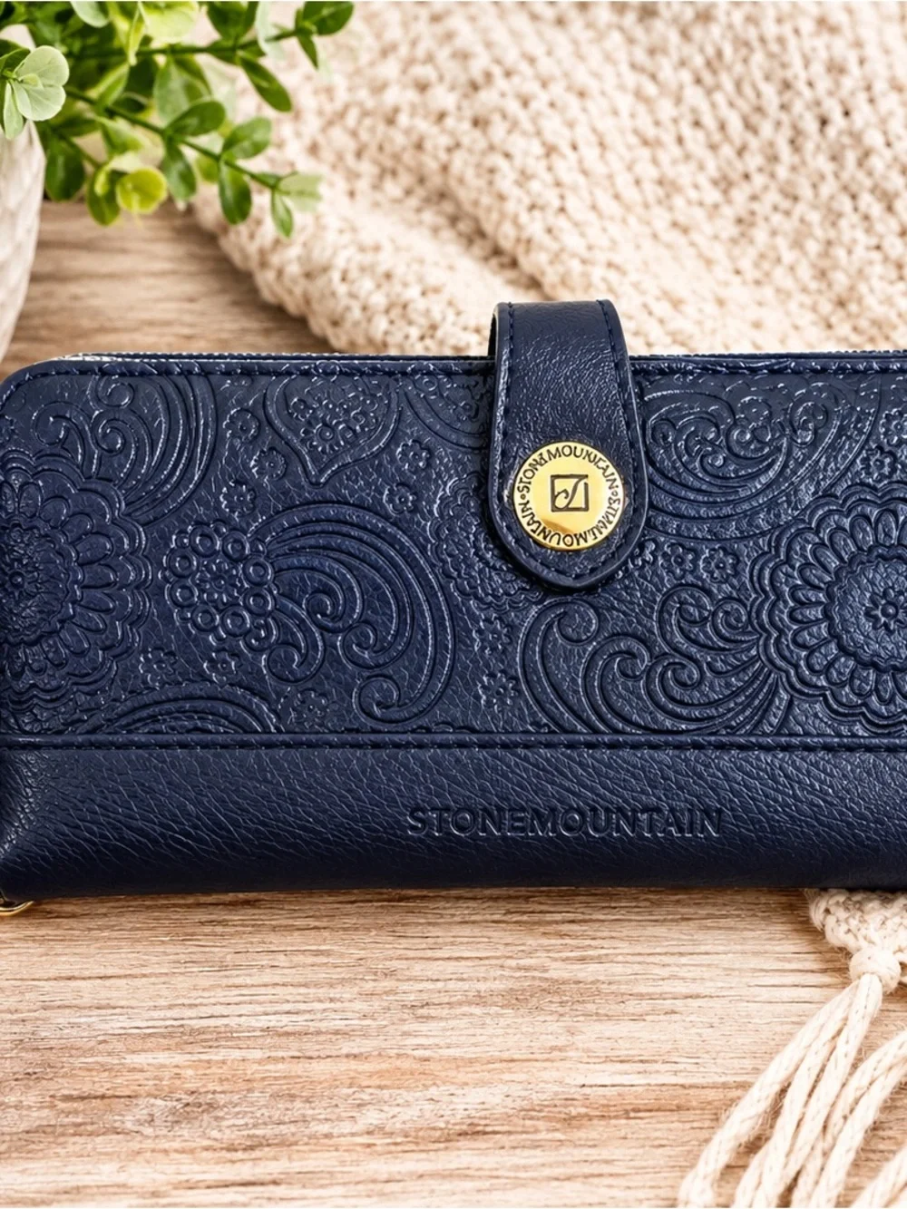Stone Mountain Navy Blue Bonded Leather Floral Wristlet Wallet NWT